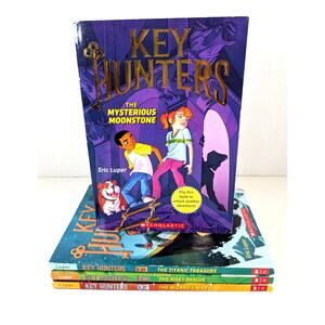 Near Complete Set KEY HUNTERS Books series by Eric Luper vol.1-6 (no#3) PB